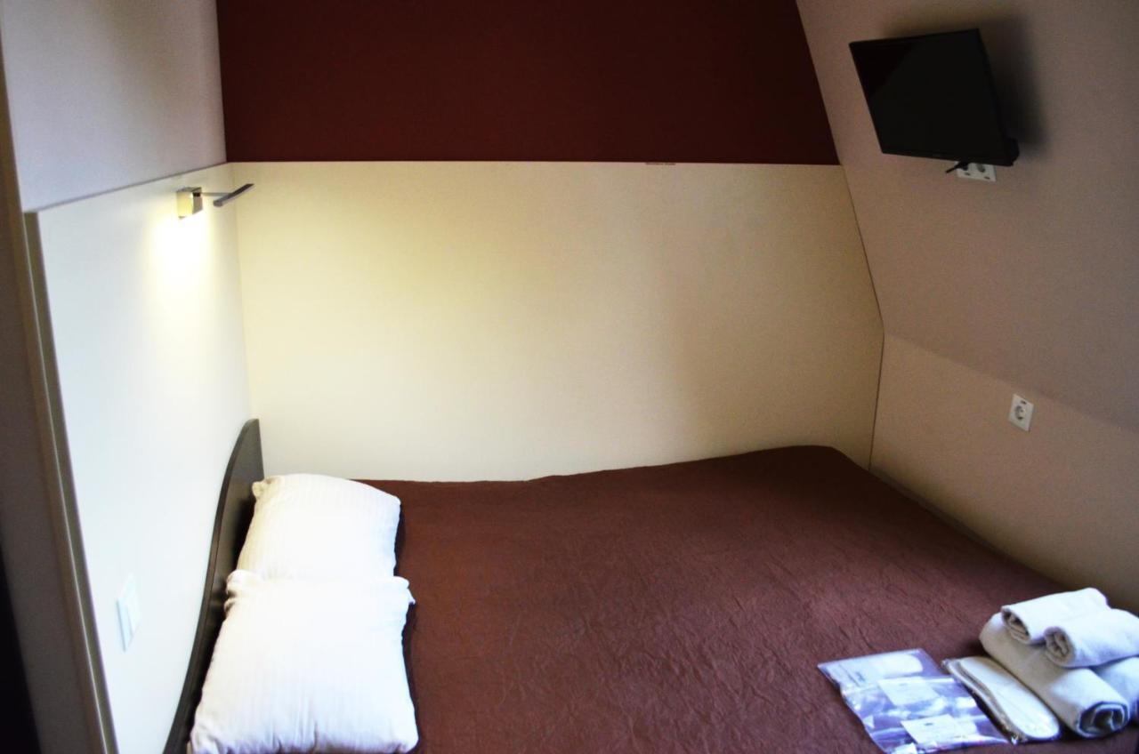 Tsaritsynskiy Hotel Charkiv Esterno foto
